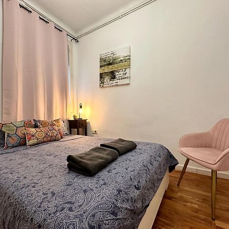 By Urquinaona Private Rooms Barselona Dış mekan fotoğraf