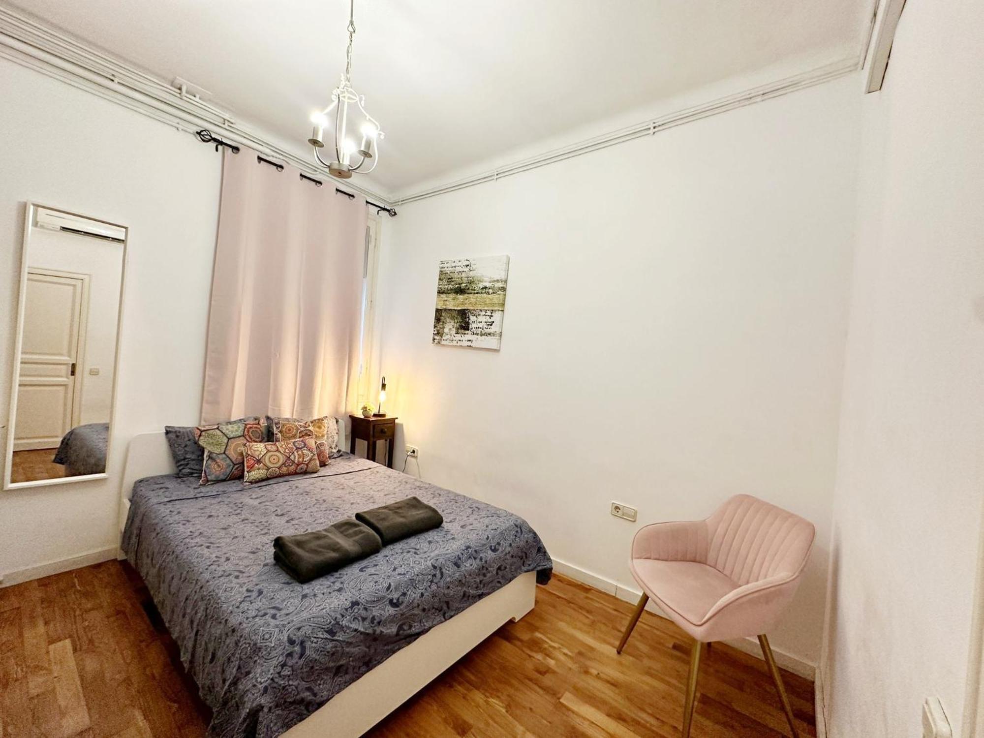 By Urquinaona Private Rooms Barselona Dış mekan fotoğraf